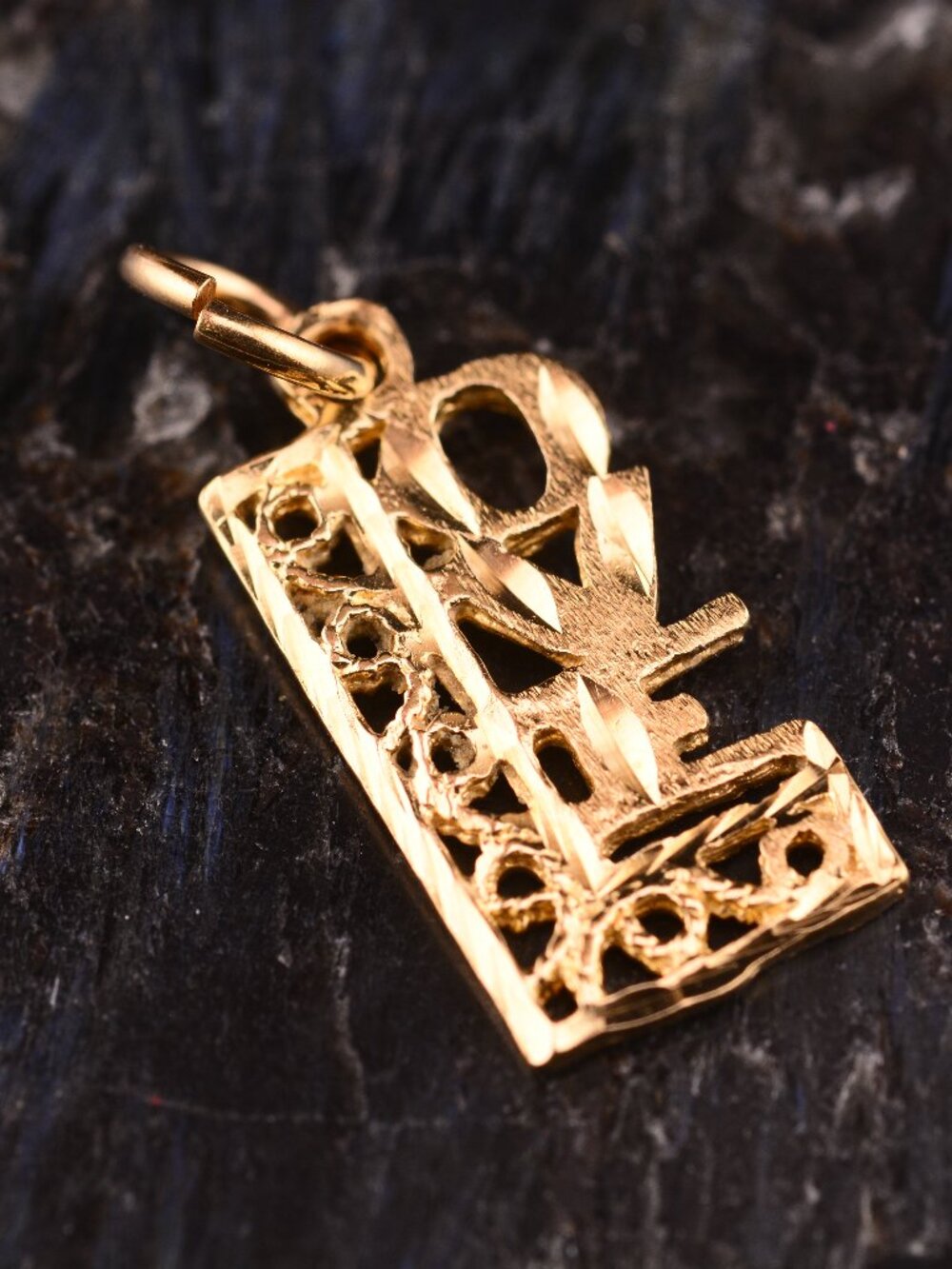 10K FILIGREE LOVE PENDANT